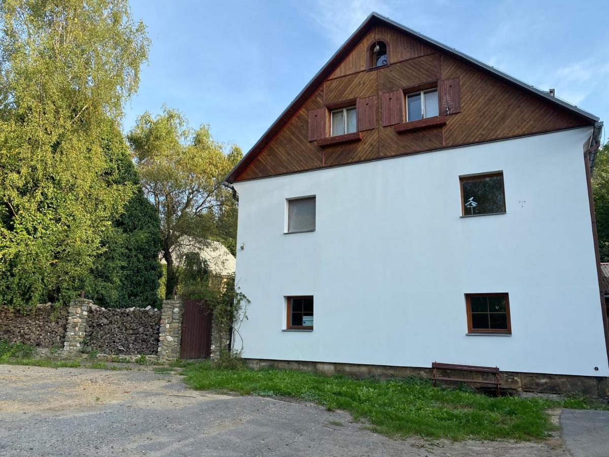 Apartmany Dolni Vitkov Chrastava 外观 照片